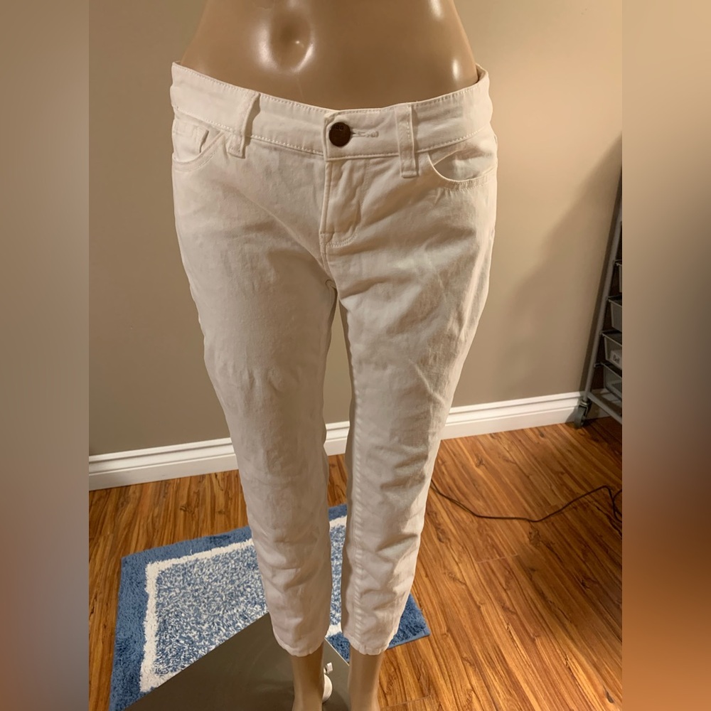 BDG Grazer mid rise WHITE JEANS 26/25